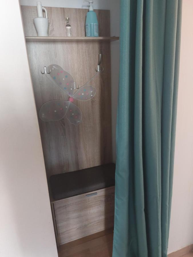 Apartament Central Renovat 3 Camere Bucharest Luaran gambar